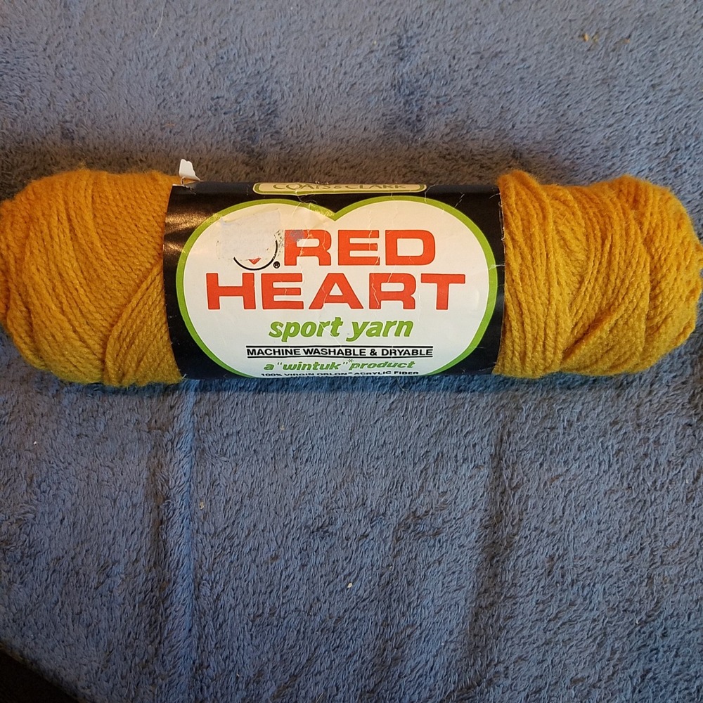Red Heart Sport Yarn 2oz Dark Gold New Vintage Wintuk Acrylic 2 Ply‎ E.281